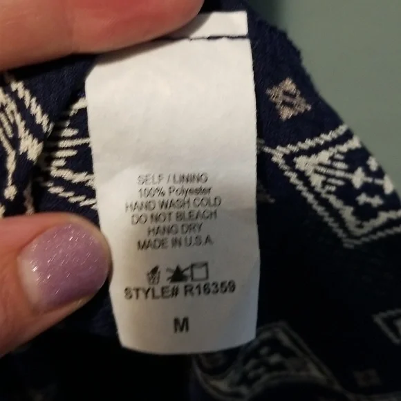 White Birch Jumpsuit - Shorts and Short sleeved - Size M - EUC - Picture 3 of 5